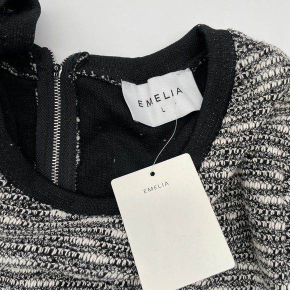 Emelia L Black White 3/4 Sleeve pullover Knit Sweater - Picture 5 of 11